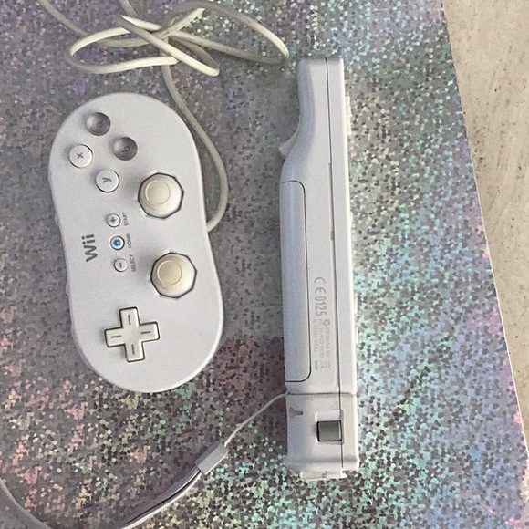 Nintendo Wii Remote & Motion Plus Adapter & Wii Classic Controller Lot Of 2 OEM - Picture 10 of 16